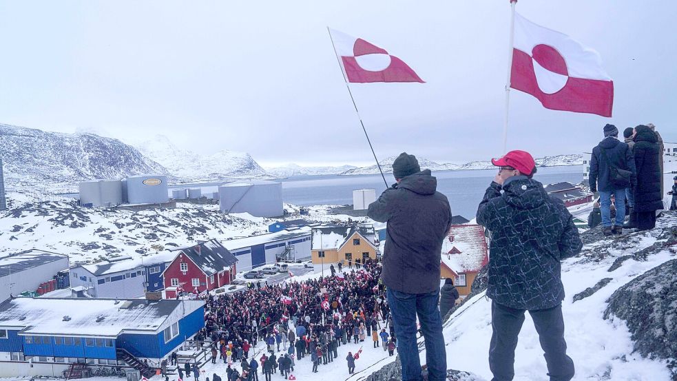 Heute versucht die EU eine Antwort auf Trumps Zollandrohung zu finden. Foto: Evgeniy Maloletka/AP/dpa