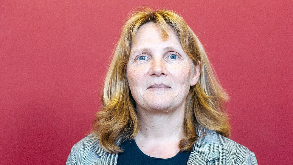 Hilke Looden (parteilos) ist seit 2021 Bürgermeisterin der Krummhörn. Sie hat sich jetzt gegen eine erneute Amtszeit entschieden. Foto: Jens Doden/Archiv