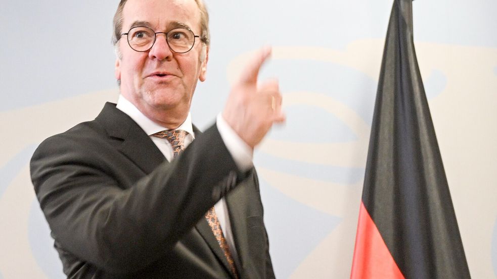 Verteidigungsminister Boris Pistorius ist zuversichtlich, was den Aufbau der Bundeswehr angeht. Foto: dpa/Britta Pedersen