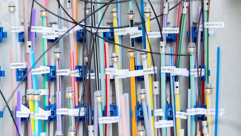 Glasfaser ermöglichen eine schnelle Datenübertragung. (Archivbild) Foto: Rolf Vennenbernd