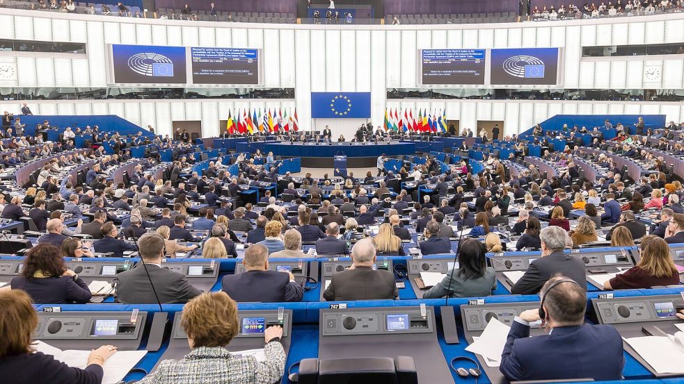 Das Parlament beschloss mit sehr knapper Mehrheit. Foto: Philipp von Ditfurth/dpa