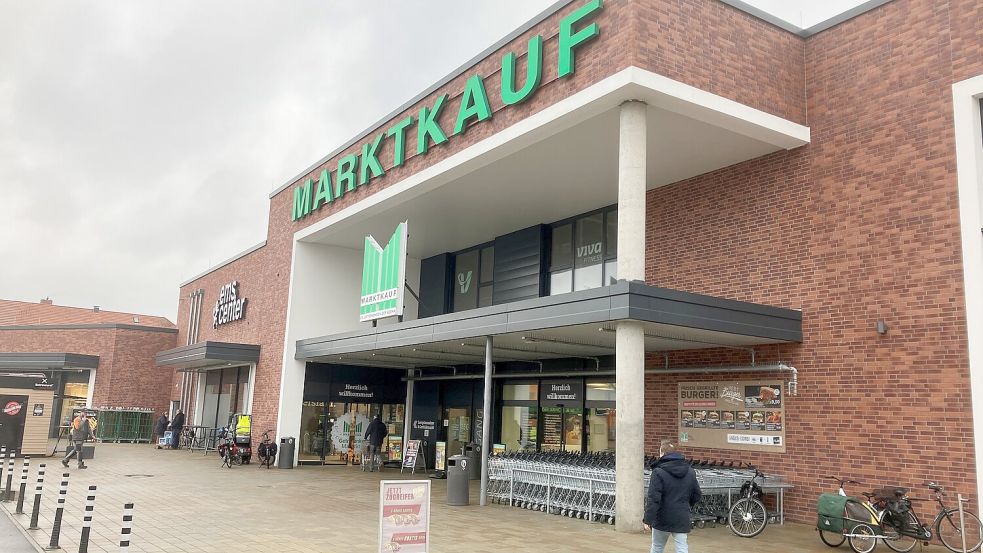 Gleich dreimal soll ein 43-jähriger Mann versucht haben, Waren aus der Marktkauf-Filiale im Ems-Center in Papenburg zu stehlen. Gerd Schade