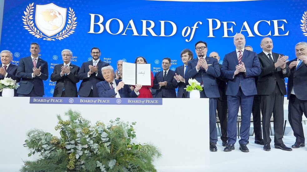 Der umstrittene „Friedensrat“ von US-Präsident Donald Trump ist gegründet. Foto: Evan Vucci/AP/dpa