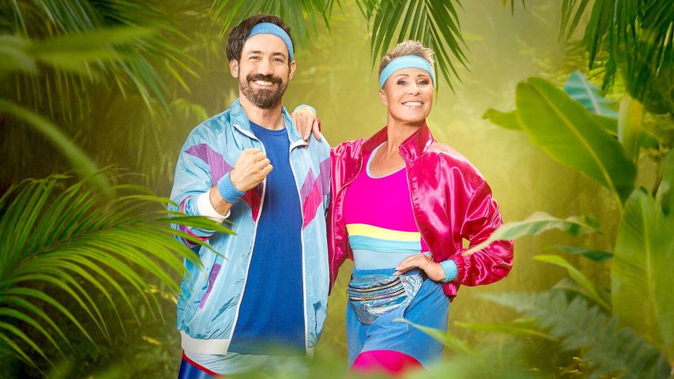 Die Moderatoren Jan Köppen und Sonja Zietlow bereiten sich auf das anstehende RTL Dschungelcamp 2026 vor. Foto: Pascal Bünning/RTL/dpa