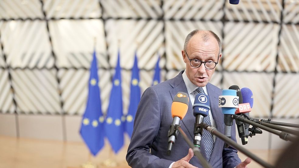 Bundeskanzler Merz: Europa muss seine Verteidigungsfähigkeit und wirtschaftliche Wettbewerbsfähigkeit stärken. Foto: Michael Kappeler/dpa