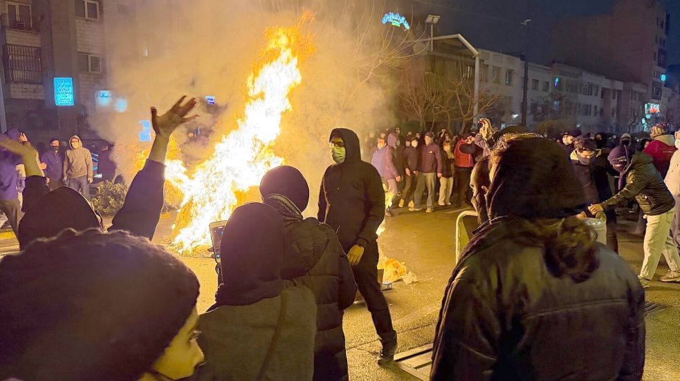 Die jüngsten Massenproteste wurden vom iranischen Staatsapparat blutig niedergeschlagen. (Archivbild) Foto: Uncredited/UGC/AP/dpa