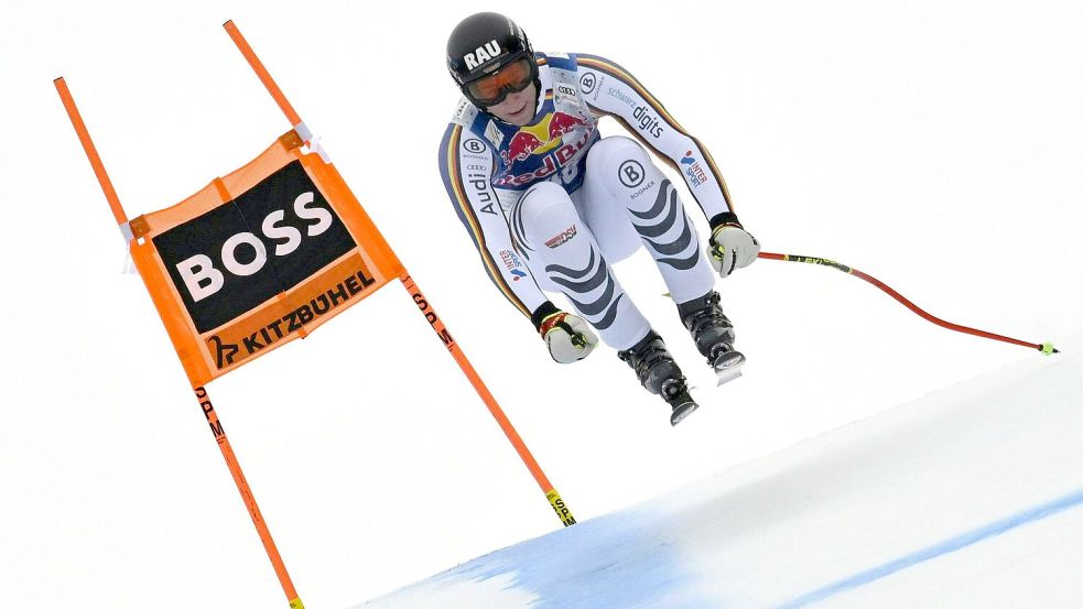 Luis Vogt gelingt eine bärenstarke Fahrt in Kitzbühel. Foto: Hans Klaus Techt