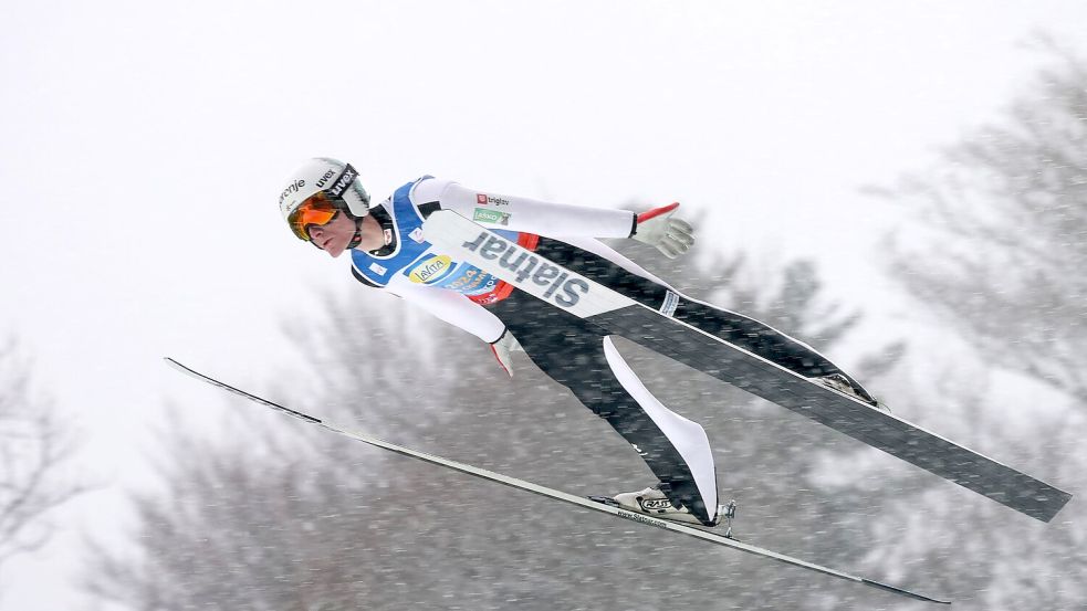 Domen Prevc sorgte mit einem kuriosen Skiverlust für Aufsehen. Foto: Karl-Josef Hildenbrand