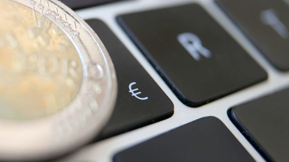 Die Euro-Währungshüter wollen mit einem digitalen Euro privaten Anbietern vor allem aus den USA ein europäisches Angebot entgegensetzen. (Symbolbild) Foto: Karl-Josef Hildenbrand