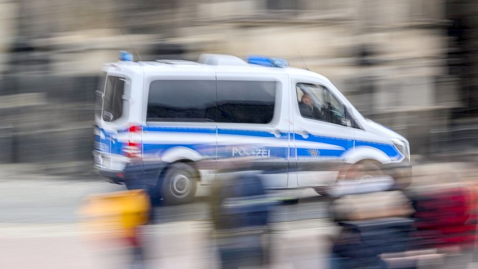 Mit einer schnellen Suchaktion konnte die Polizei Münster fünf Jugendliche fassen, die einen Mann bedroht und beraubt hatten. Foto: Robert Michael