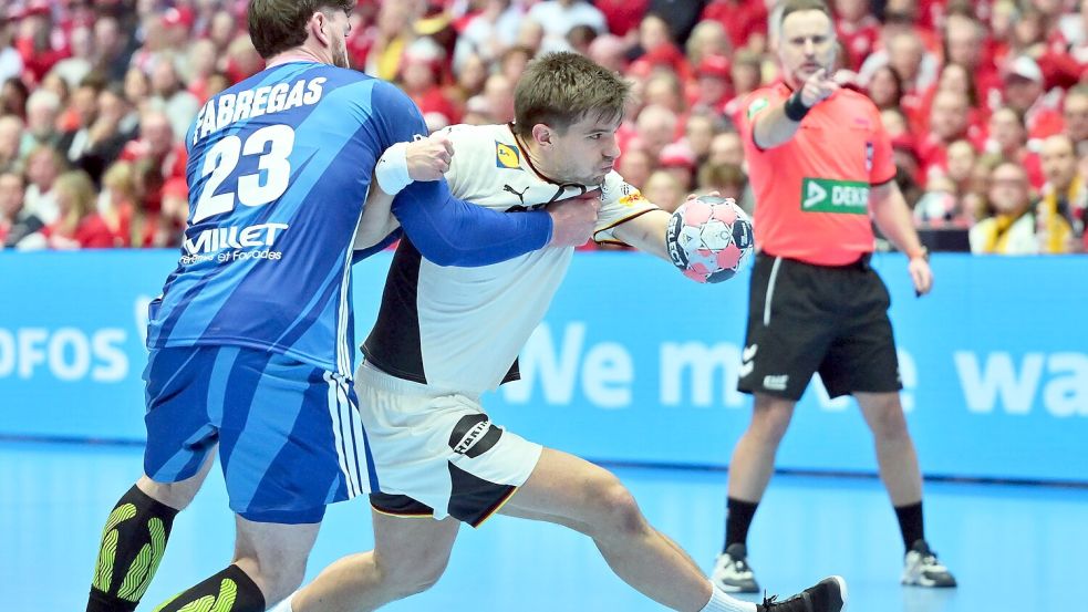 Sorgte aus dem Rückraum für Torgefahr: Renars Uscins. Foto: Sina Schuldt