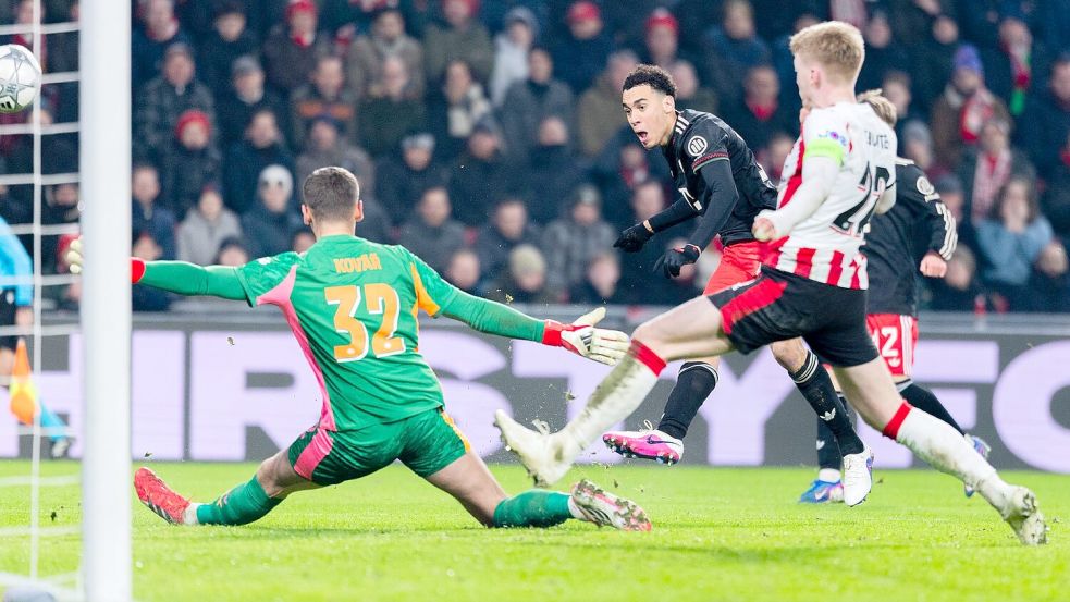 Jamal Musiala trifft für den FC Bayern. Foto: Rolf Vennenbernd