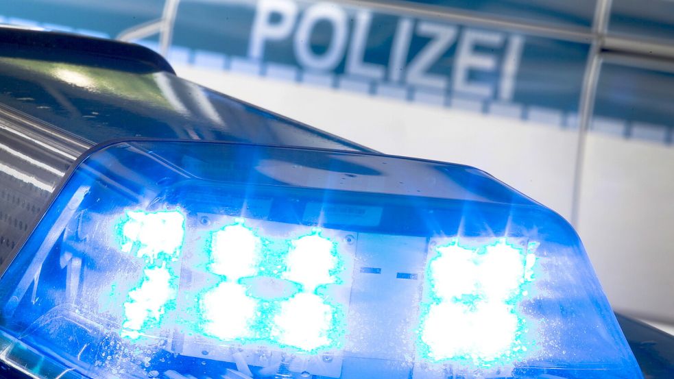 Auf der A31 gab es einen Unfall aufgrund von Glätte. Symbolfoto: DPA