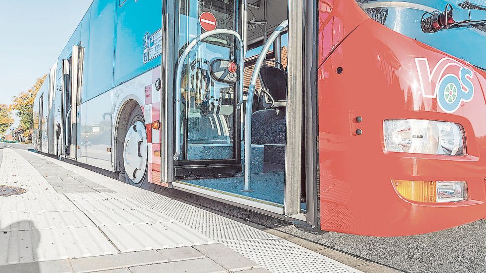 Einsteigen bitte: Trotz eines bundesweiten Bahnstreiks fahren die Busse in Osnabrück. Woran das liegt. Foto: VOS Verkehrsgemeinschaft Osnabrück