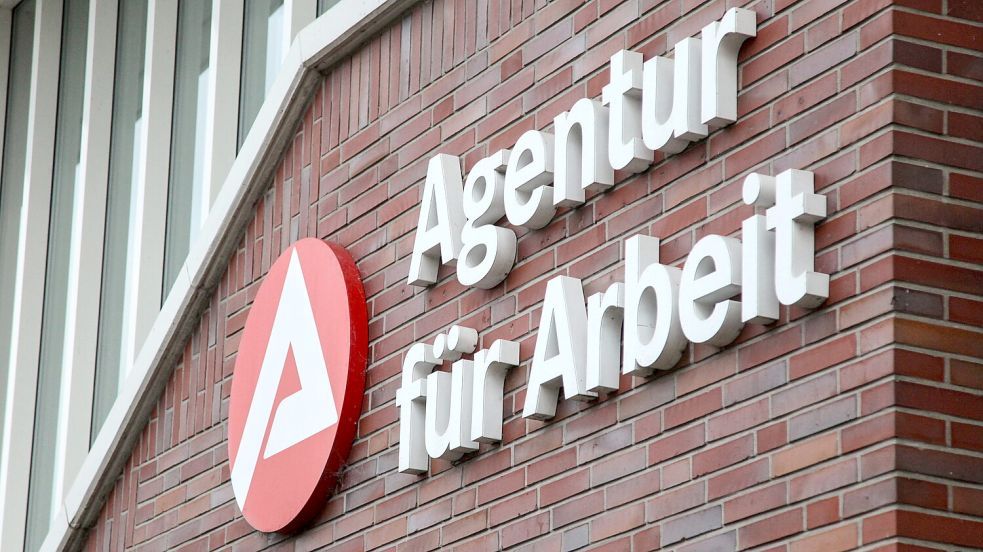 Die Arbeitagentur hat eine Außenstelle am Hoheberger Weg in Aurich.Foto: Romuald Banik