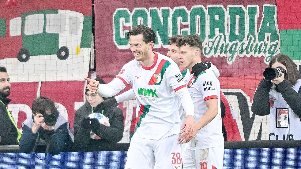 Michael Gregoritsch jubelt nach seinem Doppelpack. Foto: Harry Langer