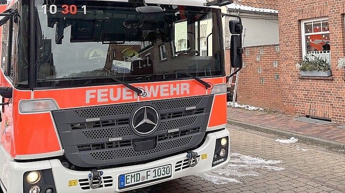 Die Feuerwehr wurde am Montag zu einem Brand eines Reihenhauses in Emden gerufen. Foto: Stephanie Schuurman