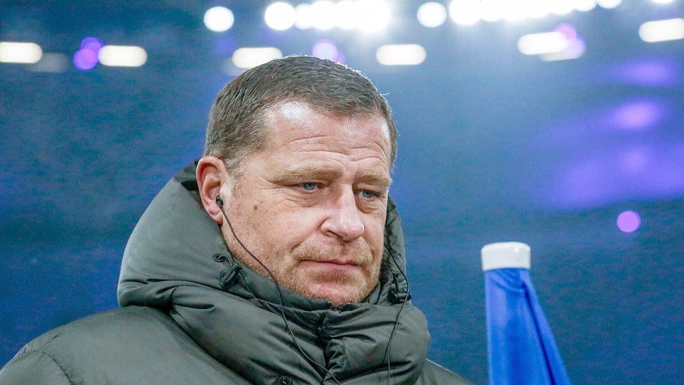 Bayern-Sportvorstand Max Eberl ärgert sich über gezieltes Zeitspiel am Spielfeldrand und plädiert für ein neues Ballsystem. Foto: IMAGO/Oliver Ruhnke