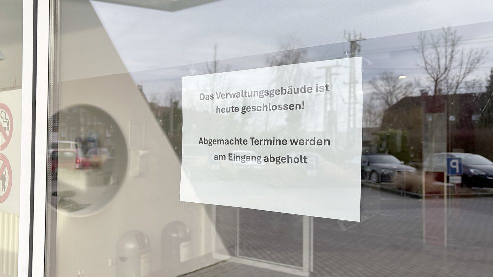 Das Verwaltungsgebäude III war am 21. Januar 2026 für die allgemeine Öffentlichkeit gesperrt worden, nachdem ein Sicherheitsmann mit einem Messer verletzt wurde. Foto: Mona Hanssen/Archiv