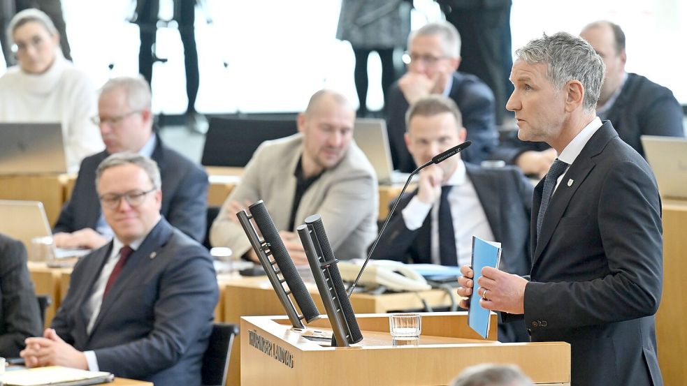 Thüringens AfD-Fraktionschef Björn Höcke warf Voigt Vertrauensverlust in der Bevölkerung vor. Foto: Martin Schutt