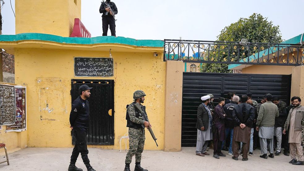 Die Sorge vor einer noch höheren Opferzahl war angesichts der vielen Verwundeten hoch. Foto: Anjum Naveed/AP/dpa