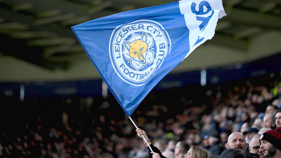 Für den aktuellen englischen Zweitligisten Leicester City brechen genau zehn Jahre nach dem sensationellen Titelgewinn stürmische Zeiten an. Foto: IMAGO / NurPhoto