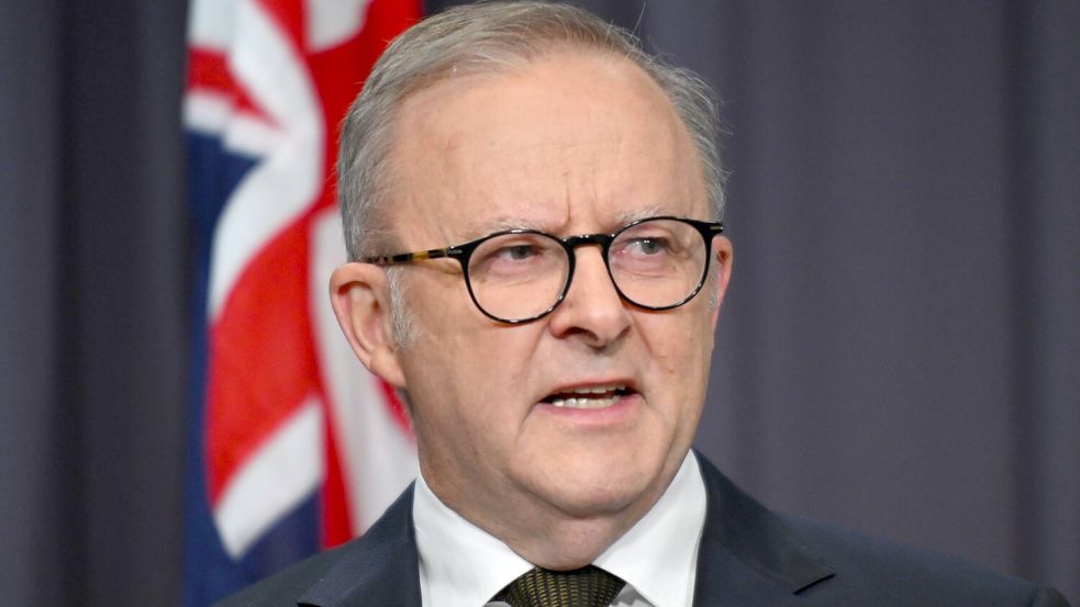 Premier Anthony Albanese hatte das kontroverse Gesetz maßgeblich vorangetrieben. (Archivbild) Foto: Lukas Coch/AAP/dpa