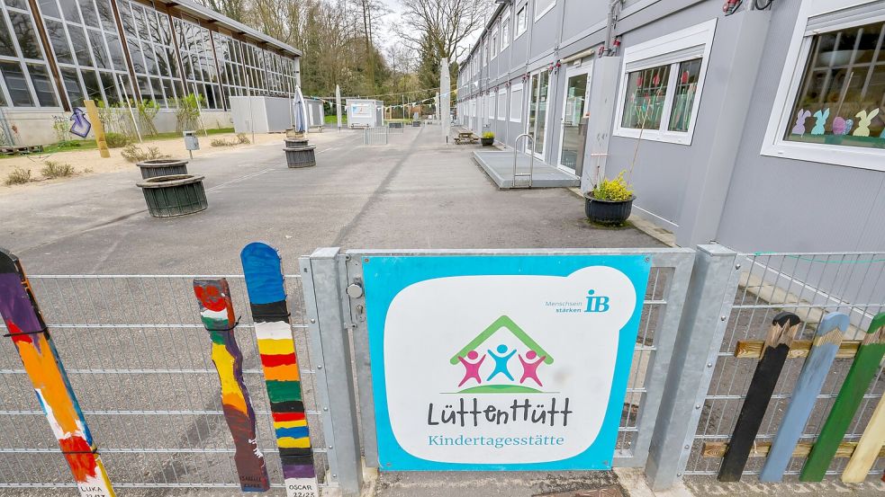 Die Kita Lüttenhütte in Osnabrück-Hellern soll zwei Jahre früher als geplant für immer schließen. Der Kita-Träger Internationaler Bund West gGmbH befindet sich in einem Insolvenzverfahren in Eigenverwaltung. Foto: Jörn Martens