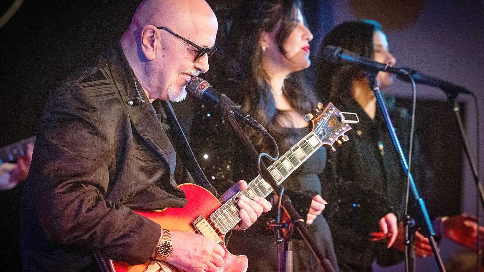 Blues Company bei „Rock around the Christmas Tree“. Foto: Detlef Heese
