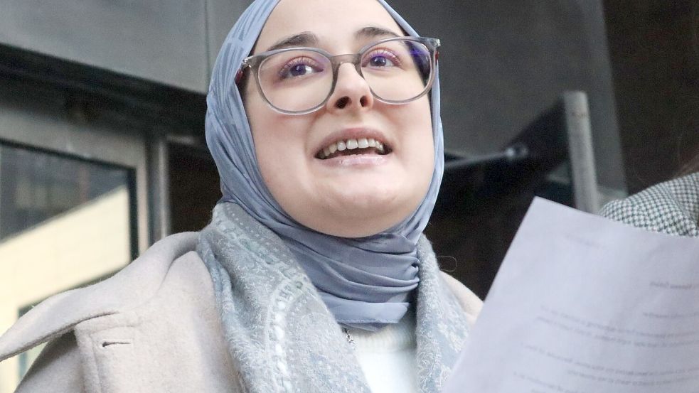 Nach mehr als sechs Wochen Haft ordnete ein Bundesrichter die Freilassung Rümeysa Öztürks an und bewertete die Inhaftierung als unrechtmäßig. (Archivbild) Foto: Leah Willingham/AP/dpa