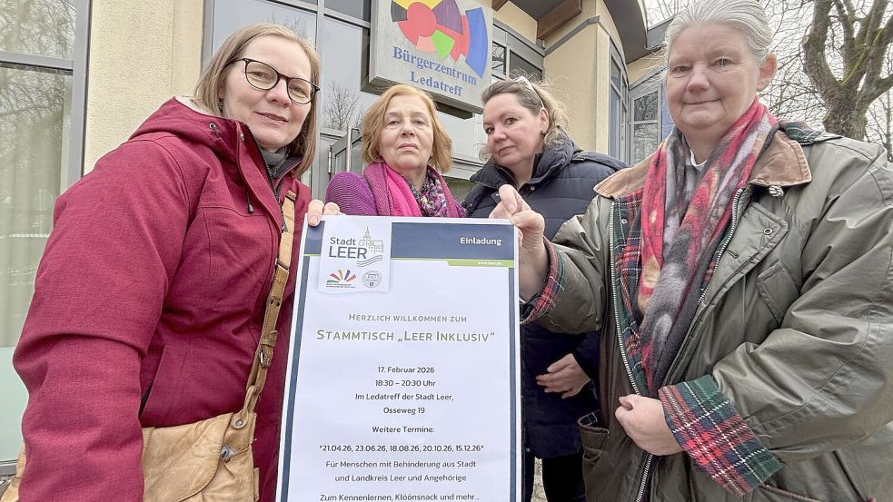 Andrea Rohe (von links), Mathilde Eschen, Cora Tonne und Margarete Reddingius-Meinen stellten den neuen Stammtisch vor. Foto: Jonas Bothe