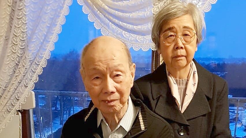 Hue Hung Diep (links) und Tran Lam sind jetzt 60 Jahre lang verheiratet. Fotos: Privat
