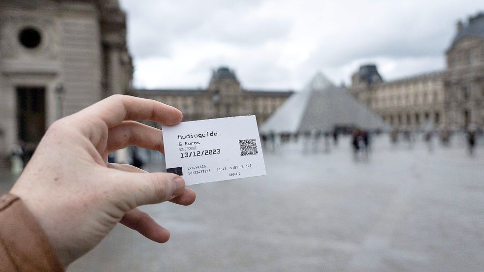 Nach dem großen Einbruch im Oktober 2025, erschüttert ein Ticketbetrug mit Millionenschaden das Museum. Foto: IMAGO/ABACAPRESS
