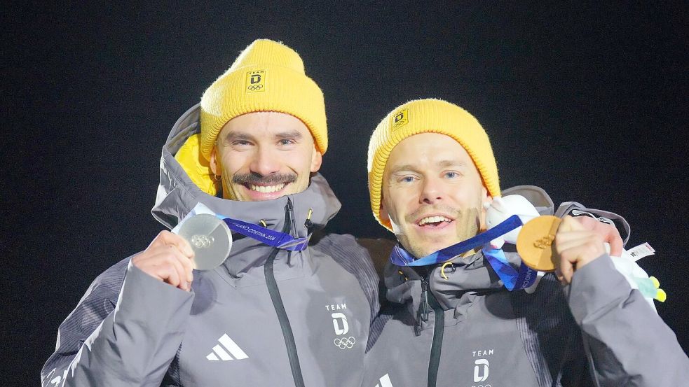 Gemeinsame Freude ist doppelte Freude: Axel Jungk (l) und Christopher Grotheer. Foto: Michael Kappeler