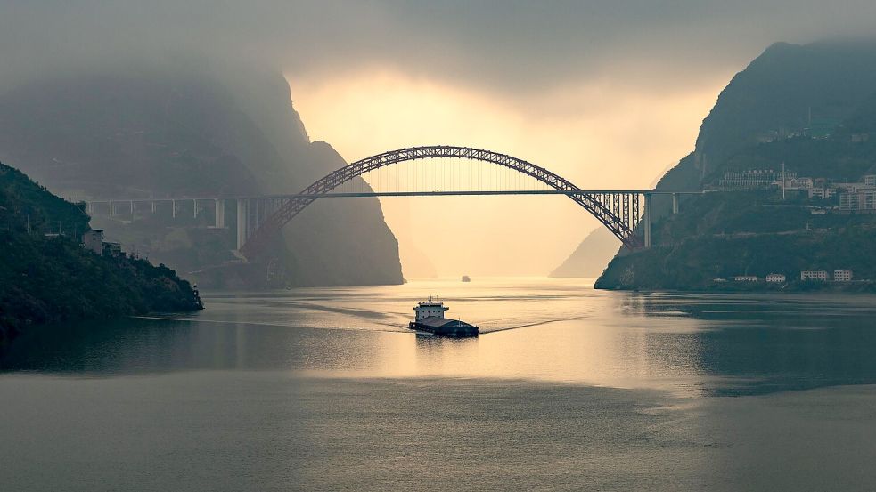 Die Lebensbedingungen im Jangtse haben sich auch durch weniger Schiffsverkehr verbessert. (Symbolbild) Foto: Zheng Jiayu/XinHua/dpa