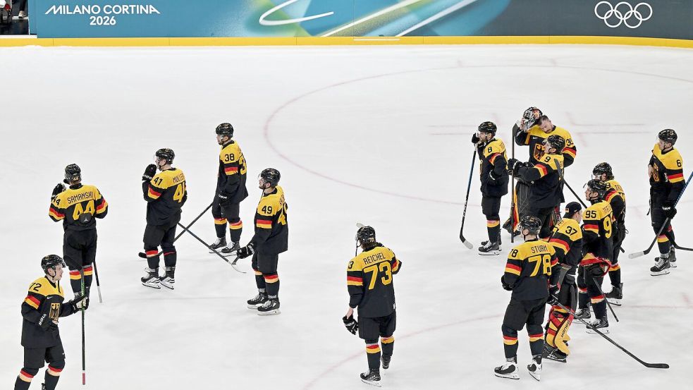 Enttäuschung für das deutsche Eishockey-Team gegen Lettland Foto: Peter Kneffel