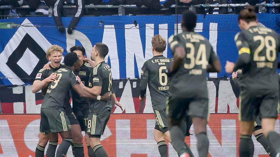 Brachte Union Berlin in Führung: Leopold Querfeld (l) Foto: Christian Charisius