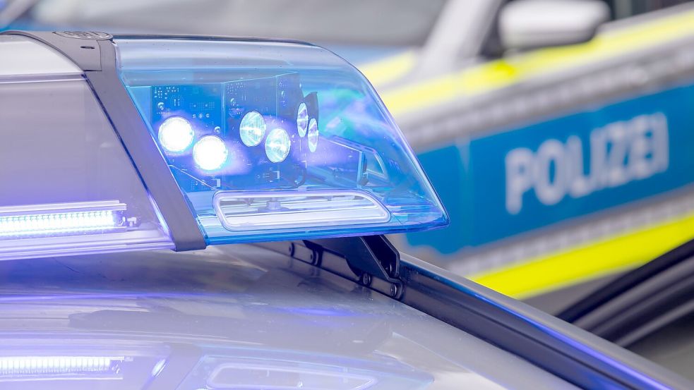 Im Landkreis Rostock rückte die Polizei nach dem tödlichen Unfall eines 11 Jahre alten Jungen aus. (Symbolbild) Foto: Daniel Karmann
