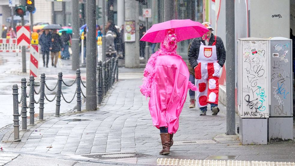 Auch am Dienstag kommt es nass vom Himmel. Foto: Henning Kaiser