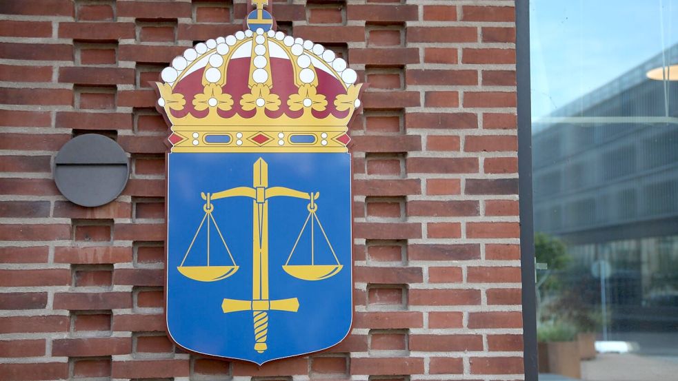 Ein Schwede soll seine Frau zu sexuellen Handlungen mit mehr als 100 Männern gezwungen haben. Mitte März soll Anklage gegen ihn erhoben werden. (Symbolbild) Foto: Steffen Trumpf/dpa