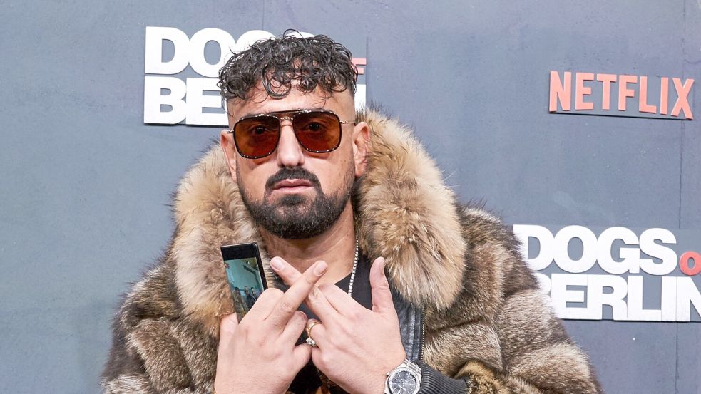 Die Diebe stahlen unter anderem Schmuck aus dem Haus von Rapper Haftbefehl und seiner Frau Nina Anhan. (Archivbild) Foto: Annette Riedl