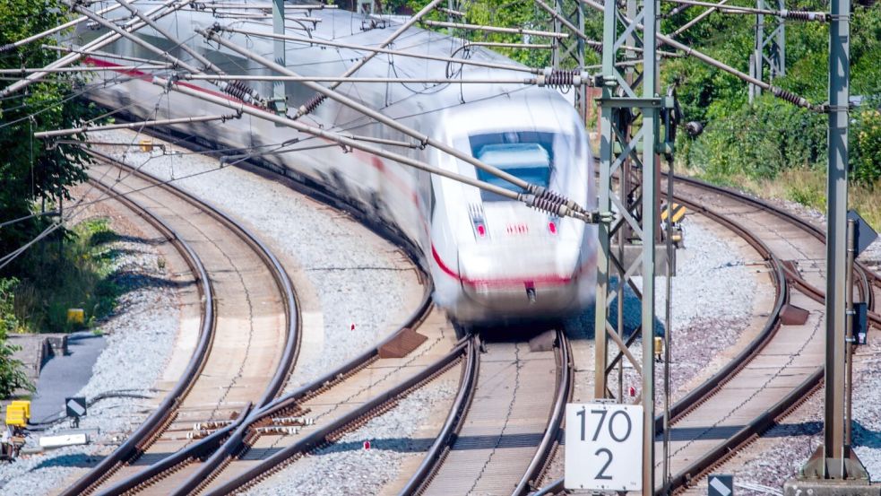 Mit der Bahn sind die Reisezeiten zu Zielen in Polen oft unverhältnismäßig lang. (Symbolbild) Foto: Jens Büttner