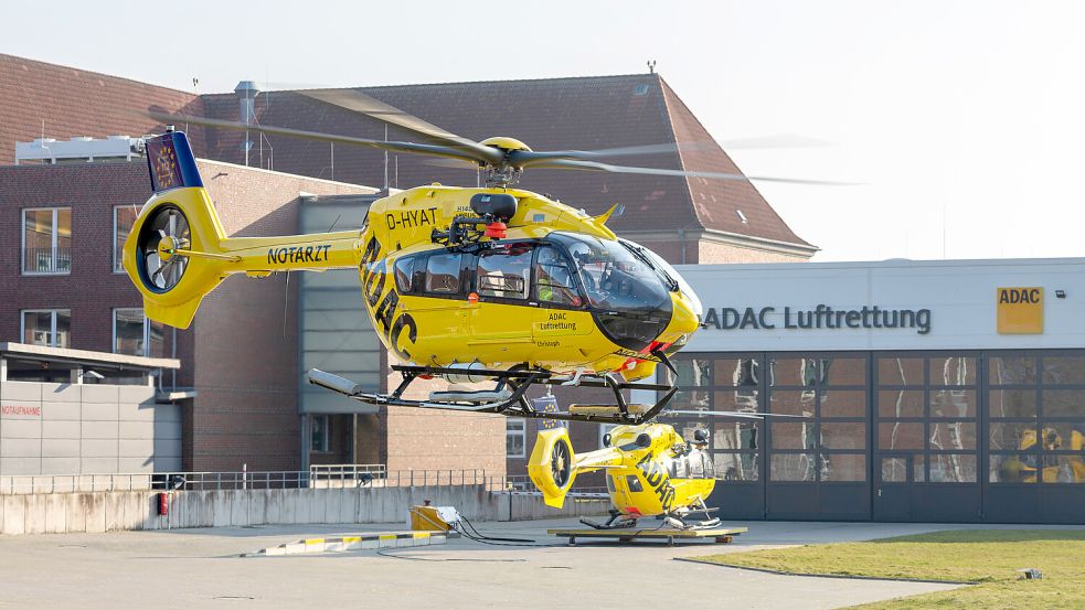 Der Hubschrauber „Christoph 26“ ist mit einer Rettungswinde für Spezialmanöver wie Watt- und Wasserrettungen an der Küste oder den Ostfriesischen Inseln ausgestattet. Foto: René Spielmann/ADAC-Luftrettung