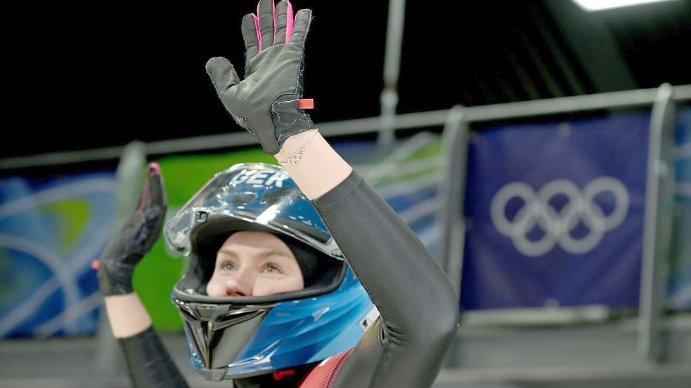 Laura Nolte führt vor dem Finallauf im Monobob. Foto: Robert Michael