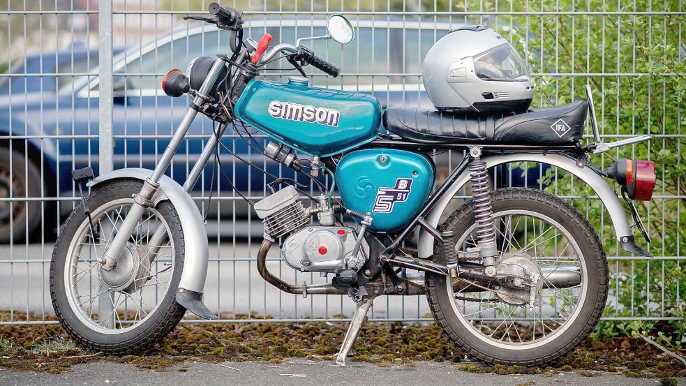 Die Simson S51 wird bei Liebhabern hoch gehandelt. (Archivbild) Foto: Hauke-Christian Dittrich