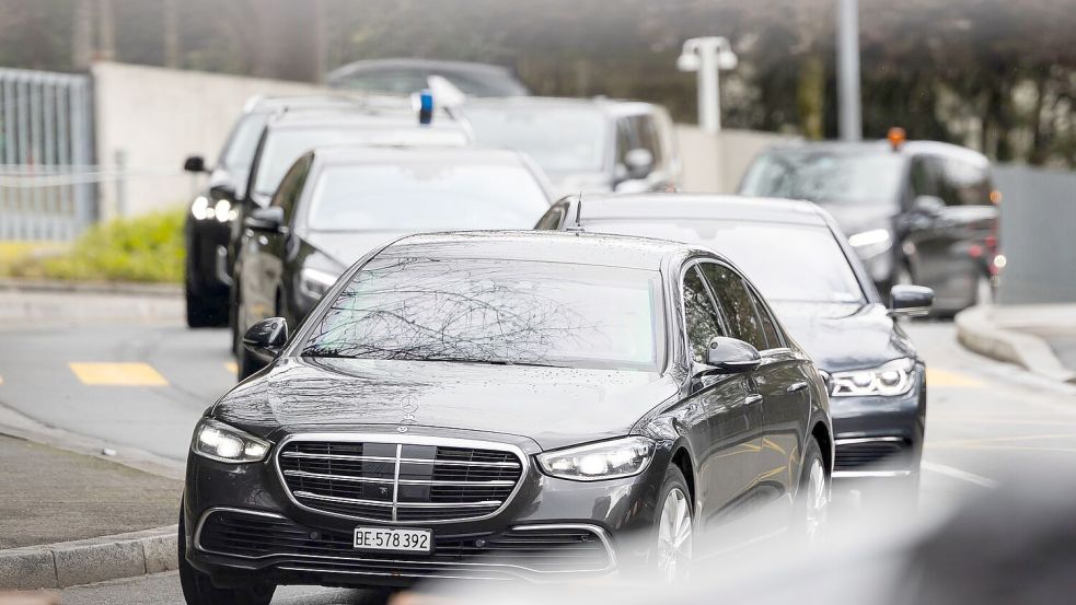 Auf dem Flug von Moskau nach Genf musste die Moskauer Delegation laut russischen Staatsmedien einen mehr als achtstündigen Umweg in Kauf nehmen. Foto: Cyril Zingaro