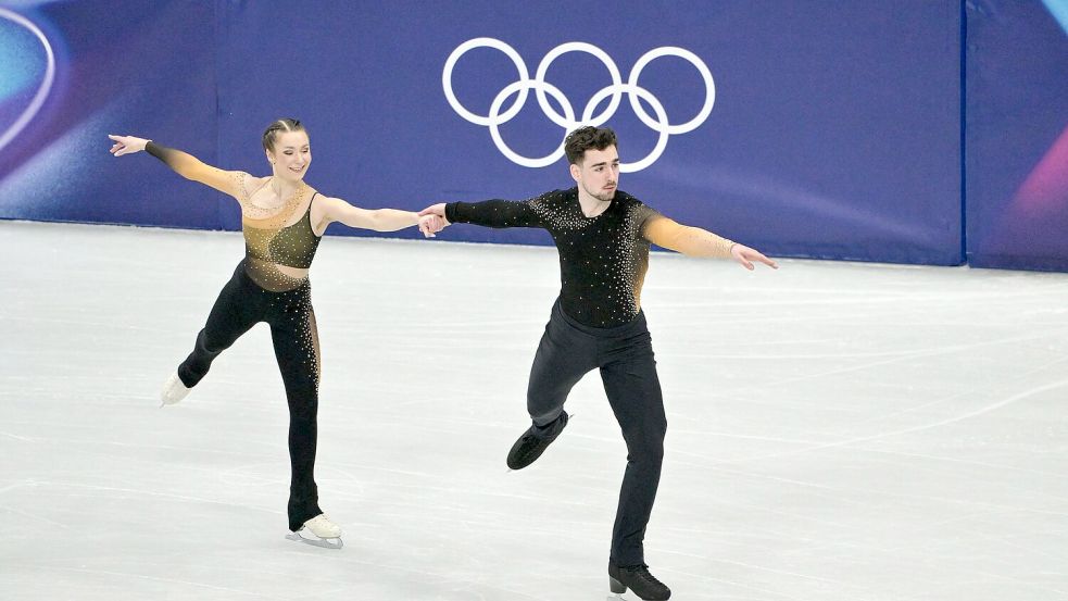 Annika Hocke und Robert Kunkel wurden im Paarlauf Zehnte. (Archivbild) Foto: Peter Kneffel