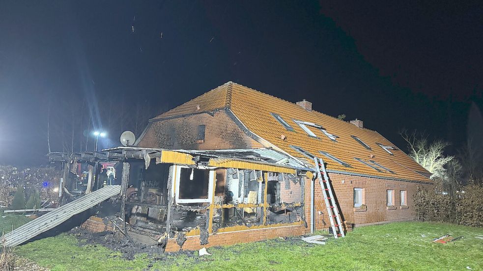 Am frühen Mittwochmorgen hat es in Südbrookmerland gebrannt. Foto: Privat