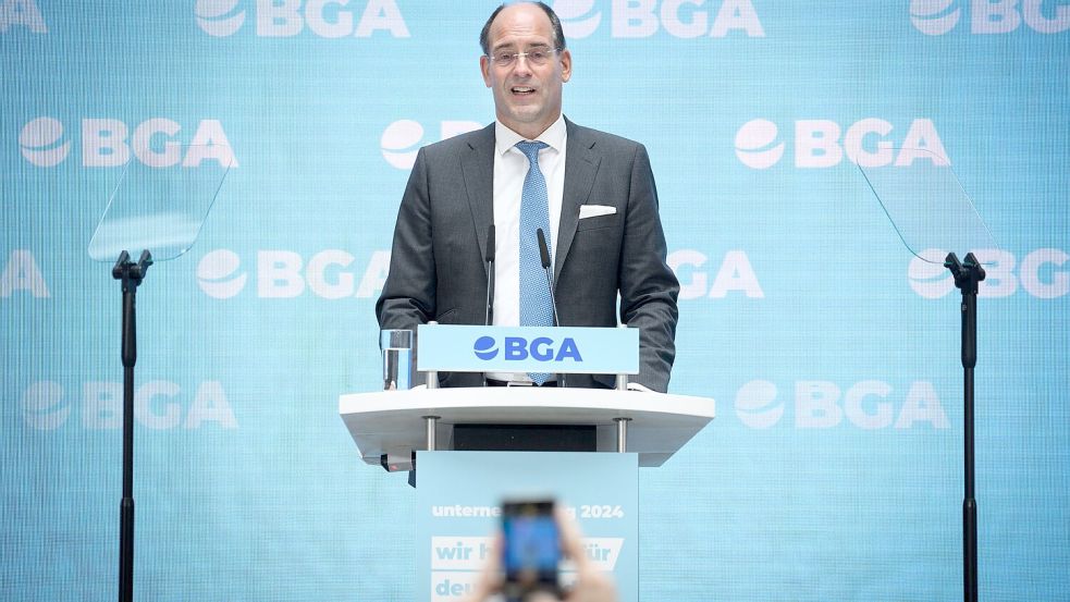 BGA-Präsident Dirk Jandura schlägt eine gemeinsame Allianz gegen Zölle vor Foto: Bernd von Jutrczenka/dpa