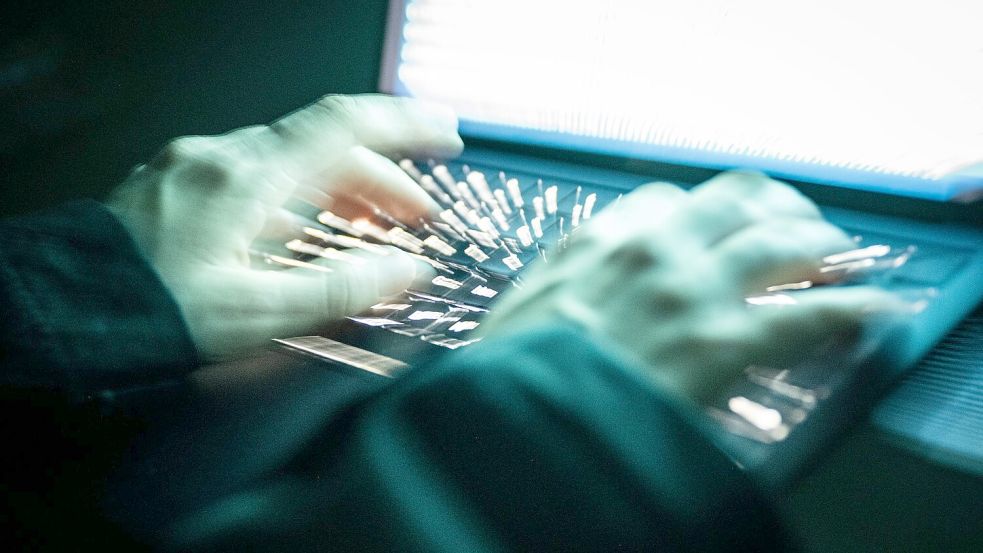 Große Unternehmen wie die Deutsche Bahn sind immer wieder Cyberangriffen ausgesetzt, können diese in der Regel aber abwehren. (Symbolbild) Foto: Philip Dulian